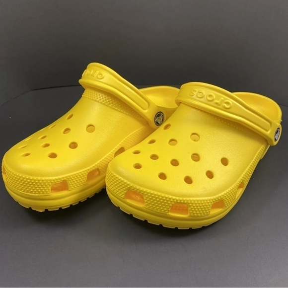 Crocs Classic Lemon Yellow Clogs Slippers Garden Slip On Shoes Women’s 8 Mens 6 - Picture 3 of 6